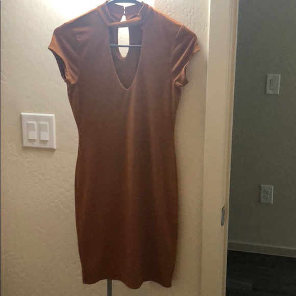 Dress - Picture 1 of 4